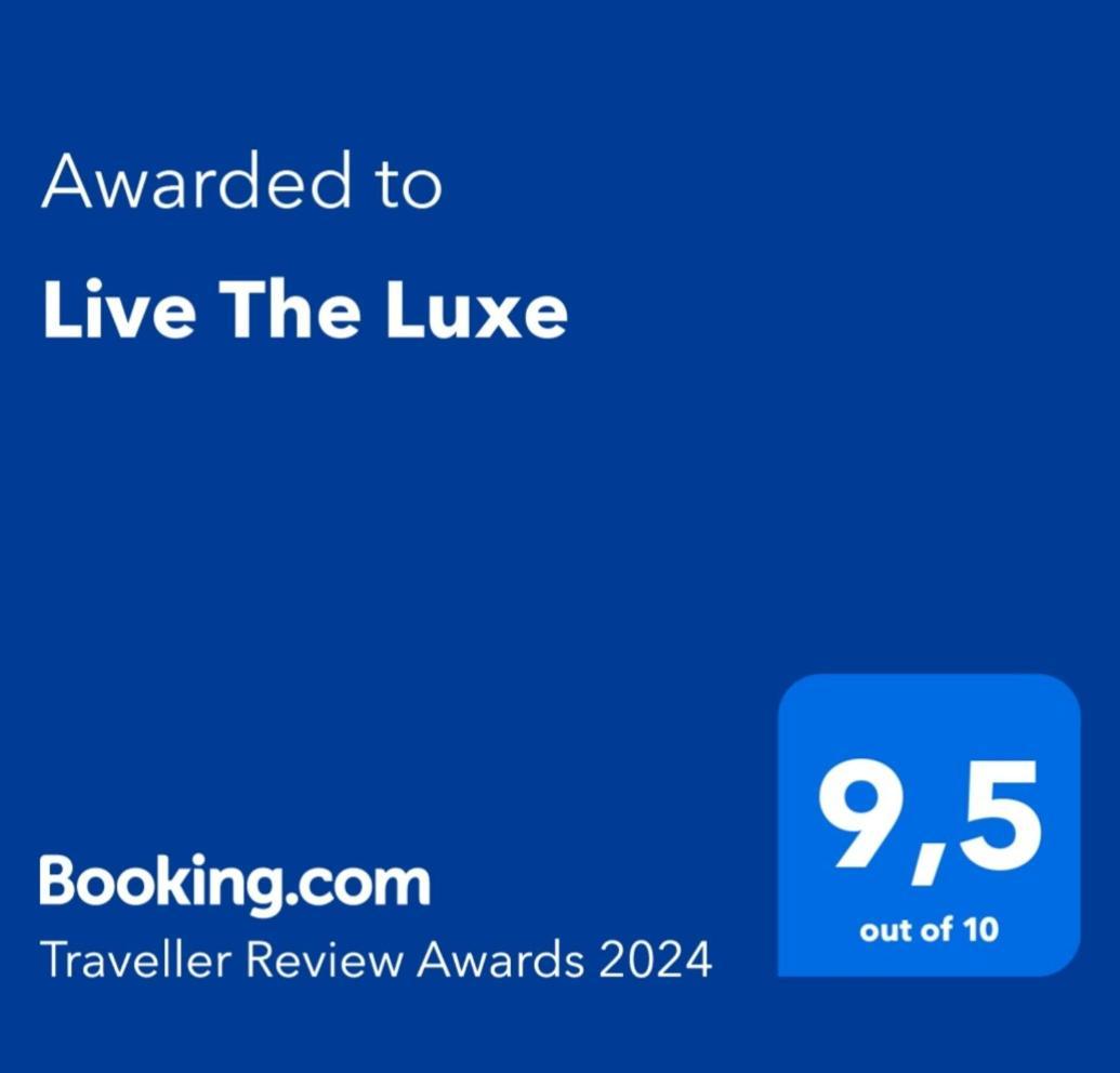 Live The Luxe Apartment Kallithea  Ngoại thất bức ảnh